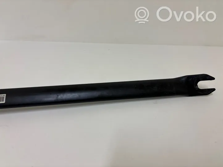 BMW 1 E81 E87 Kita variklio skyriaus detalė 7167644