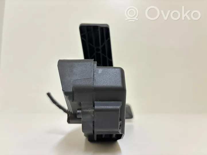 BMW 1 E81 E87 Accelerator throttle pedal 6786588