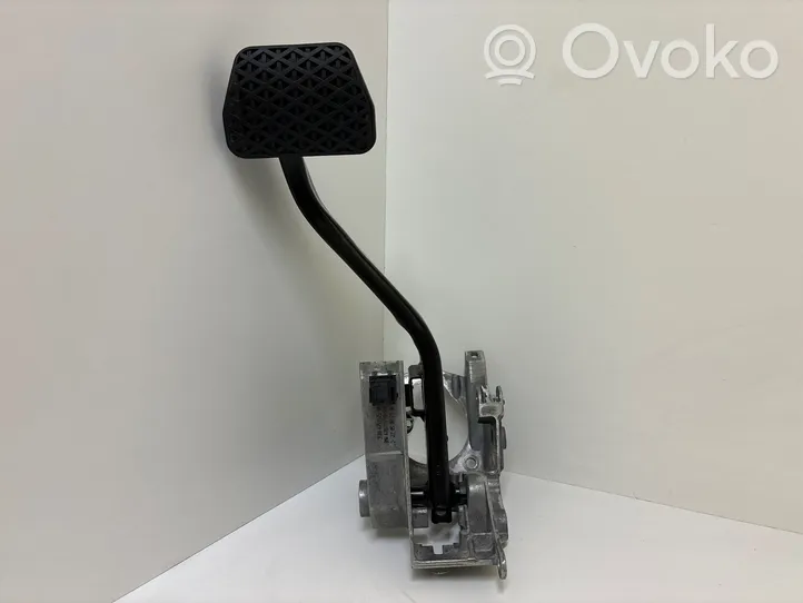 BMW 1 E81 E87 Brake pedal 6751975