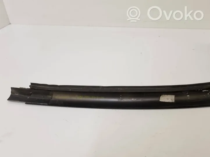 BMW 3 E90 E91 Rear side glass trim 7117243