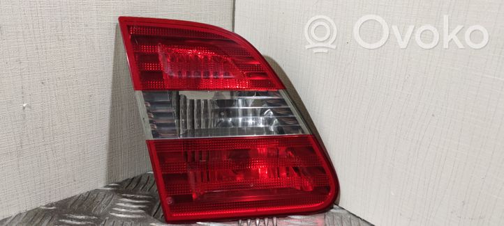 Mercedes-Benz B W245 Luci posteriori del portellone del bagagliaio A1698201564