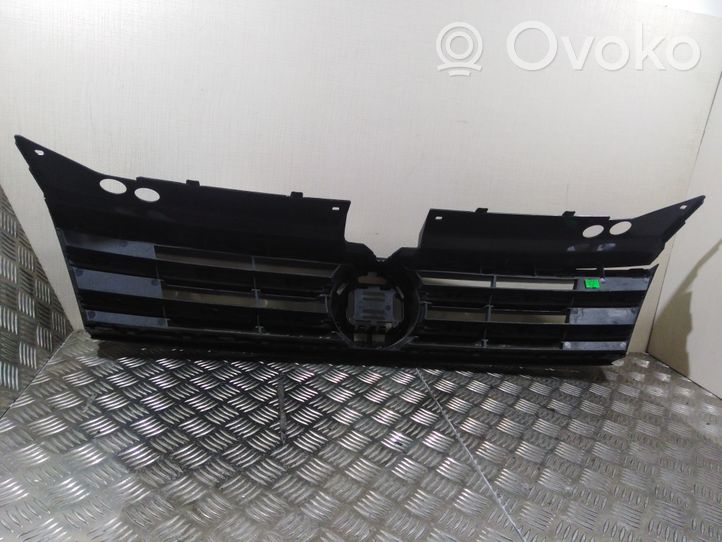 Volkswagen Tiguan Grille calandre supérieure de pare-chocs avant 5NA853653