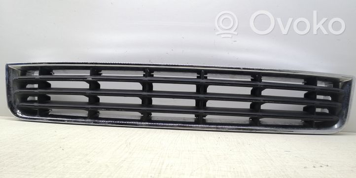 Audi A8 S8 D3 4E Grille inférieure de pare-chocs avant 4E0807683A