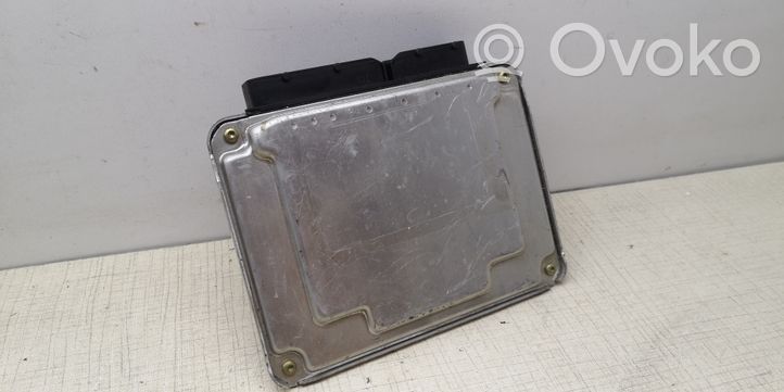 Audi A2 Calculateur moteur ECU 045906019G