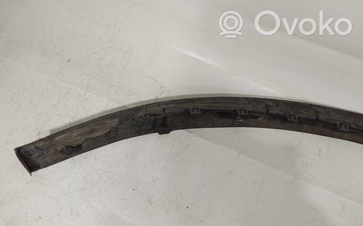 Opel Vectra B Moulure de pare-chocs avant 90586611