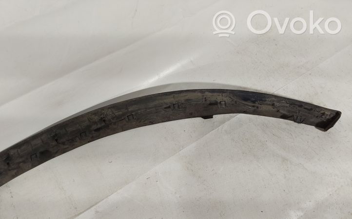 Opel Vectra B Moulure de pare-chocs avant 90586611