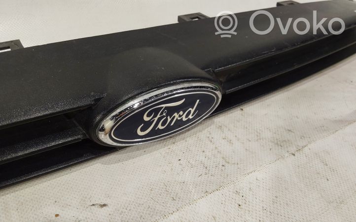 Ford Escort Front grill 95AB8200AB