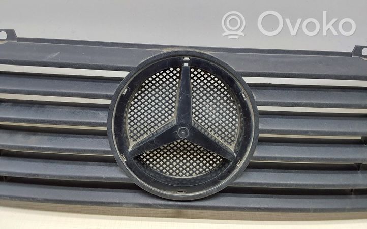 Mercedes-Benz Sprinter W901 W902 W903 W904 Etusäleikkö 9018880123