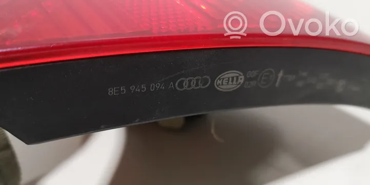 Audi A4 S4 B7 8E 8H Rückleuchte Heckleuchte innen 8E5945094