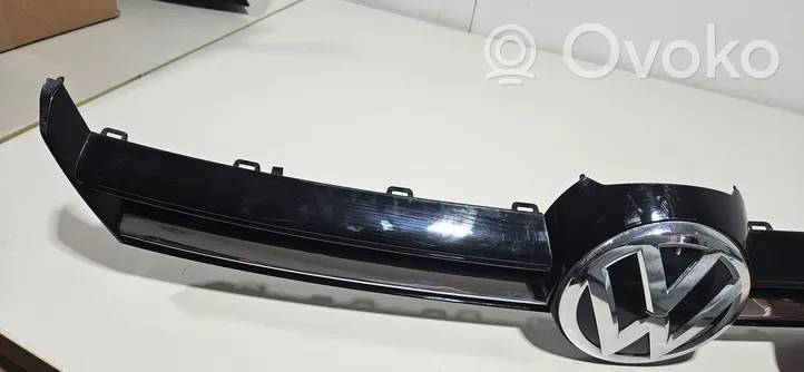 Volkswagen Golf VII Front bumper upper radiator grill 5G0853655D