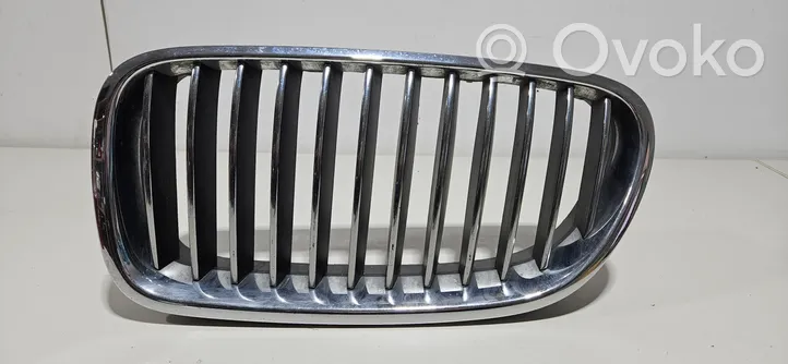 BMW 5 F10 F11 Atrapa chłodnicy / Grill 51137200727