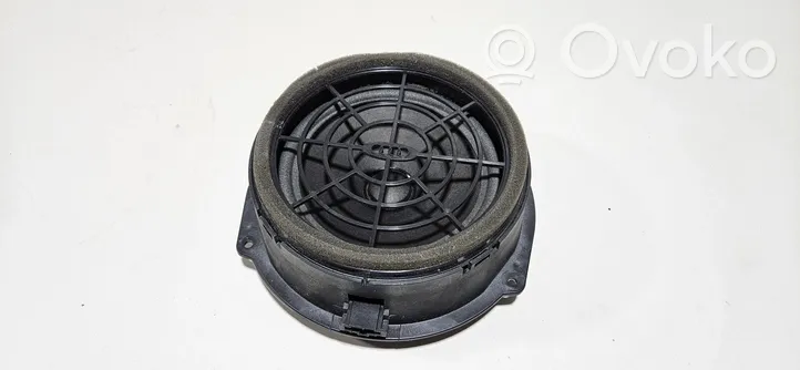 Audi A5 Sportback 8TA Takaoven kaiutin 8R0035411