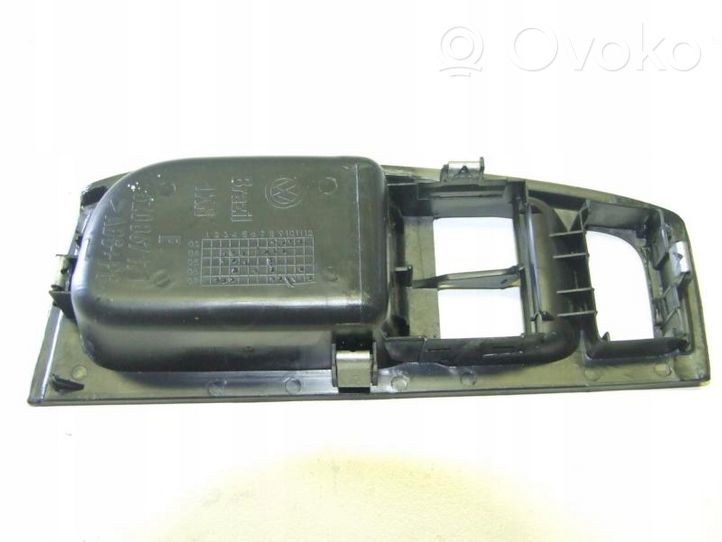 Volkswagen Fox Rivestimento pulsantiera finestrino della portiera anteriore 5Z0867171