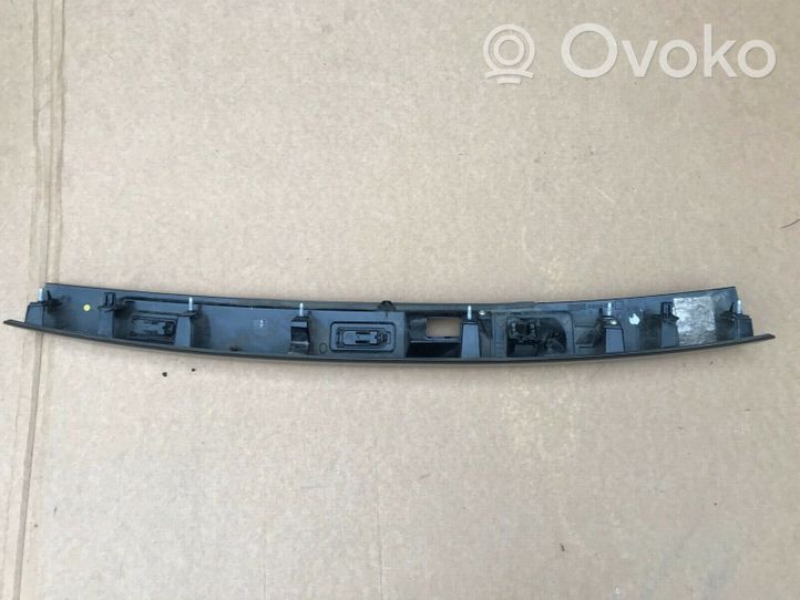 Land Rover Discovery 5 Listwa oświetlenie tylnej tablicy rejestracyjnej HY3240406B