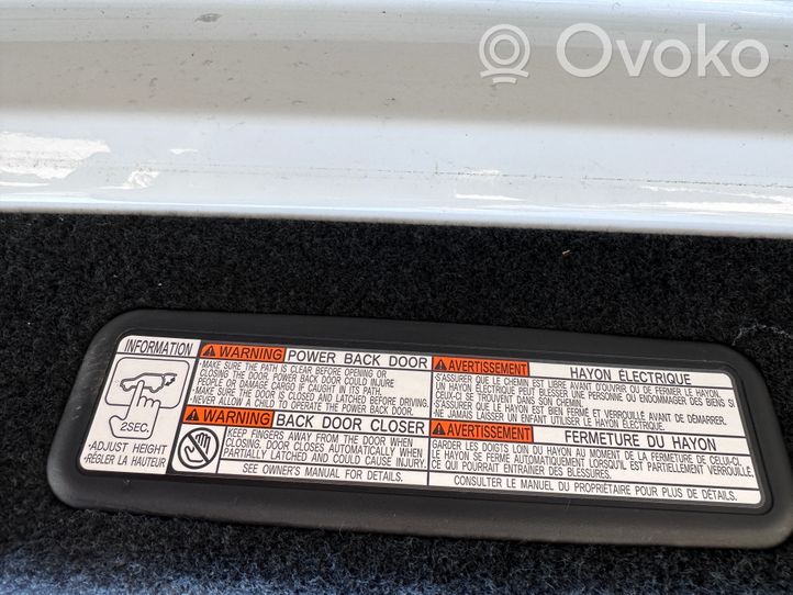Lexus RX 450H Takaluukun/tavaratilan kansi 6892048030