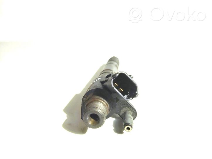 Volvo V40 Injecteur de carburant 31303238