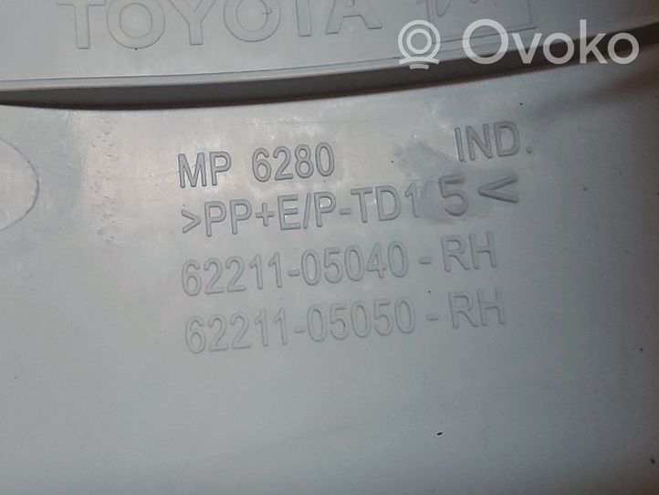 Toyota Avensis T270 Osłona słupka szyby przedniej / A 6221105040