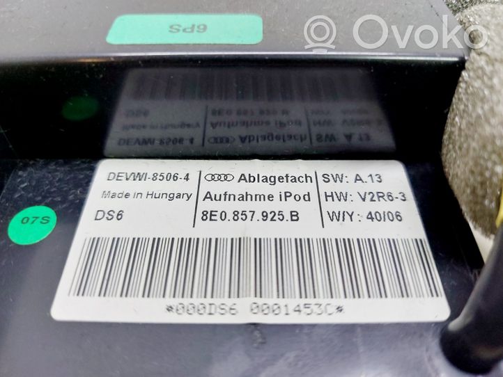 Audi A4 S4 B7 8E 8H Inne części wnętrza samochodu 8E0857925B