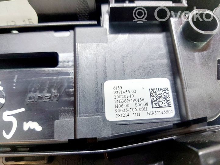 BMW 2 F46 Radija/ CD/DVD grotuvas/ navigacija 9371455