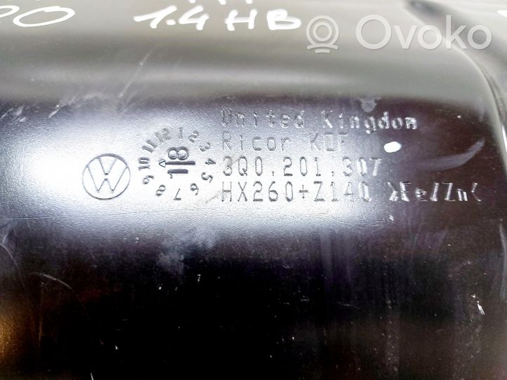 Volkswagen PASSAT B8 Protezione del coperchio inferiore del riscaldatore ausiliario 3Q0201307