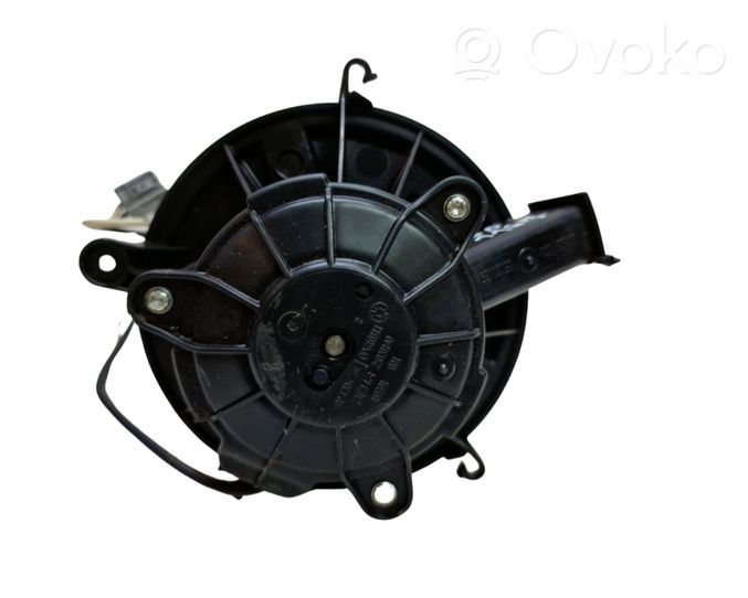 Opel Astra J Heater fan/blower U7254002