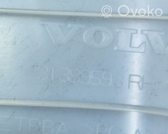 Volvo S90, V90 D-pilarin verhoilu (alaosa) 31389593