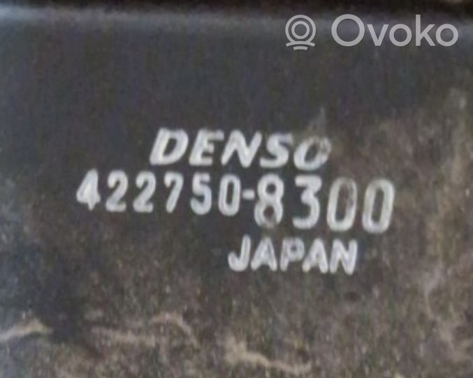 Toyota RAV 4 (XA40) Jäähdytinsarja 4227508300