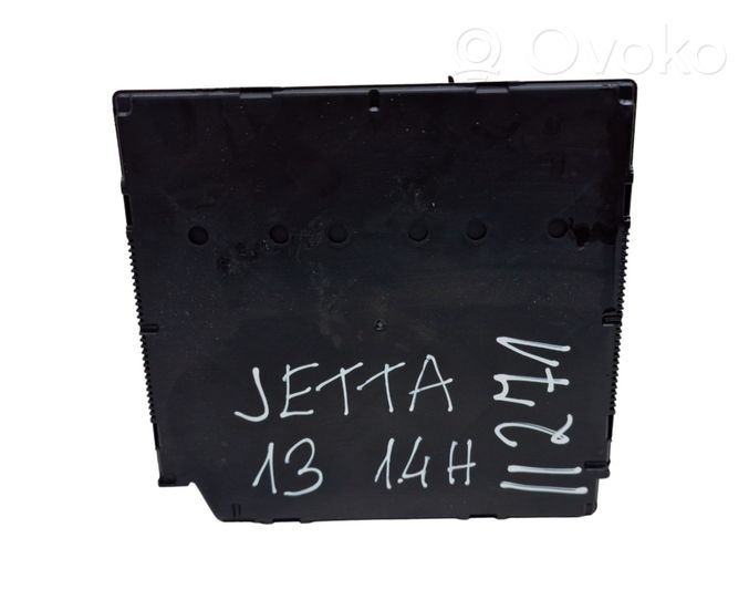 Volkswagen Jetta VI Comfort/convenience module 5K0937084J