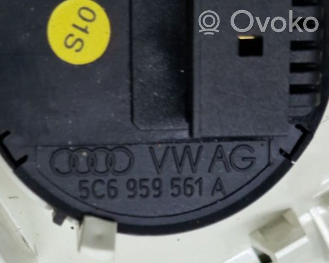 Volkswagen Jetta VI Illuminazione sedili anteriori 5C6867489