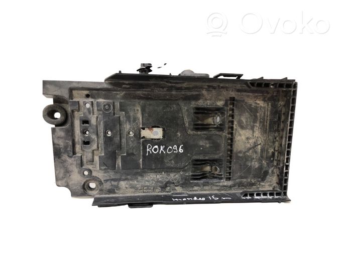 Ford Mondeo MK V Batteriegestell DG9310723A