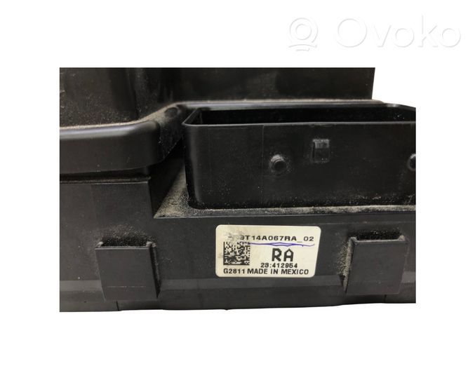 Ford Mondeo MK V Module de fusibles T14A067RA