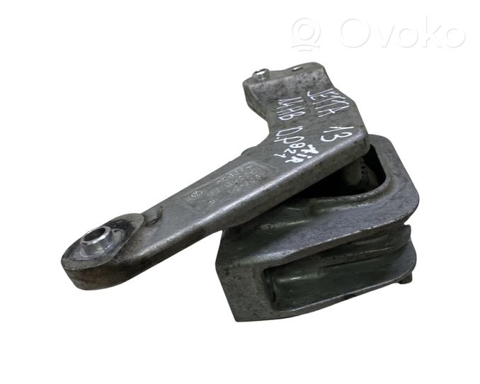 Volkswagen Jetta VI Engine mount bracket 5Q0199262CM