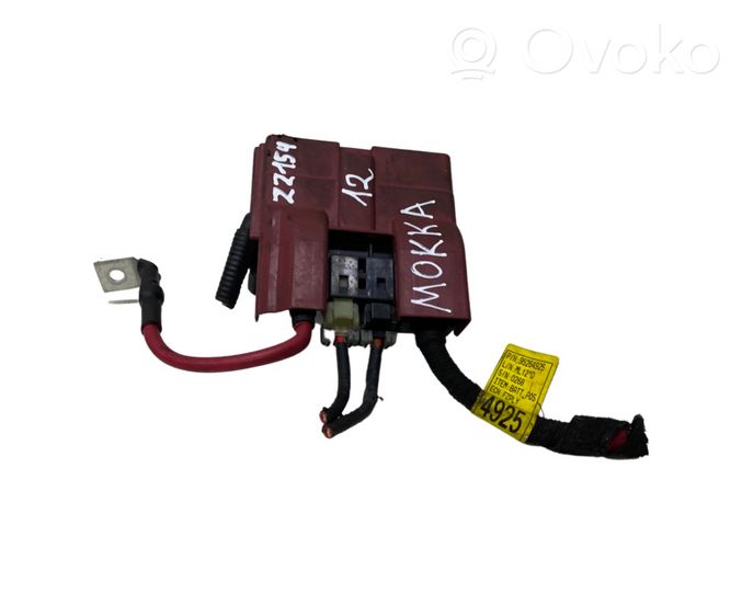 Opel Mokka Câble de batterie positif 95264925