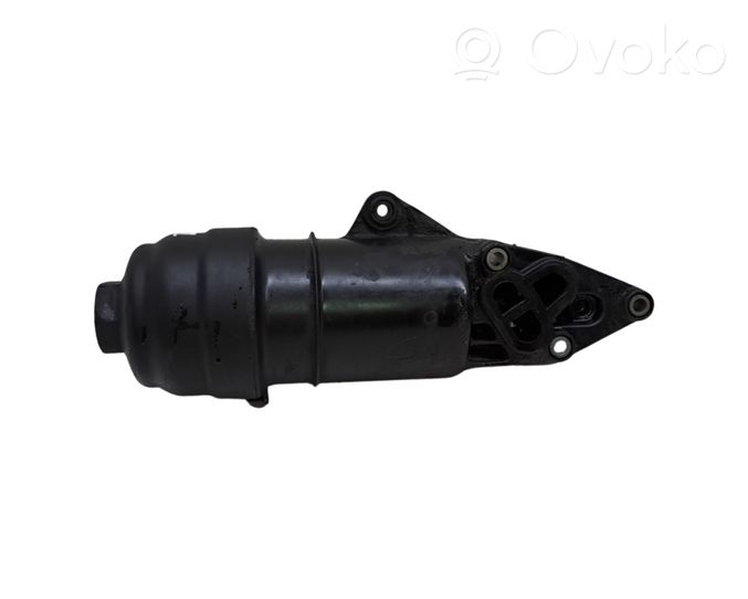 Volkswagen Touareg II Supporto di montaggio del filtro dell’olio 06E115405C