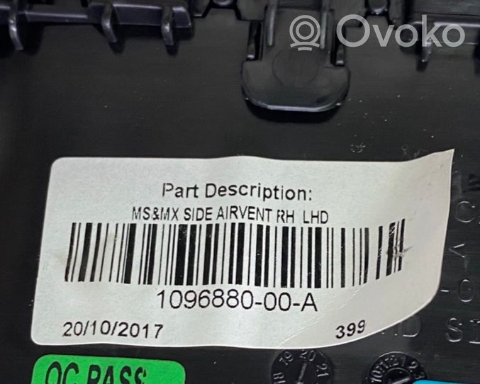 Tesla Model X Rivestimento del vano portaoggetti del cruscotto 104277411C