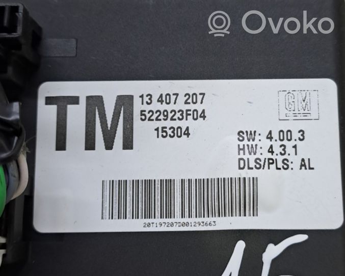 Opel Insignia A Sterownik / Moduł świateł LCM 13407207