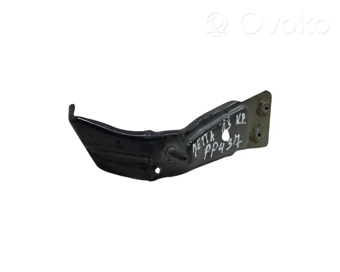 Volkswagen Jetta VI Supporto di montaggio del parafango 5C6821137