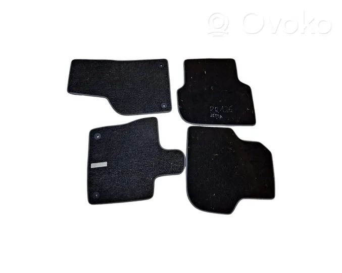 Volkswagen Jetta VI Car floor mat set 5C7863011E