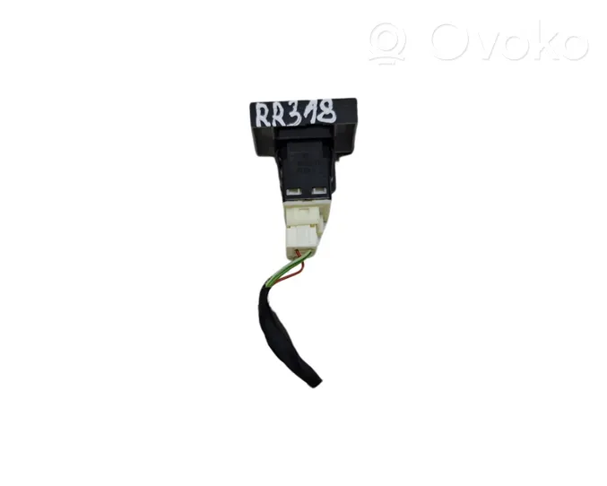 Peugeot 508 II Hazard light switch 9813404677