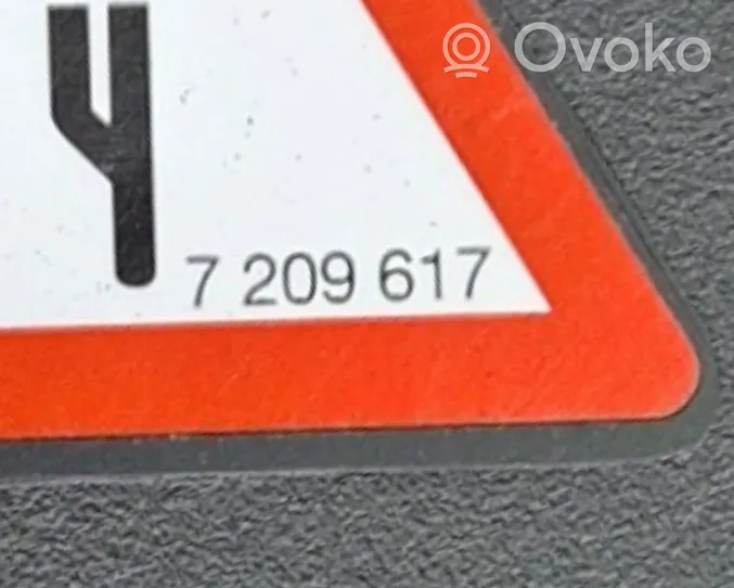 BMW 7 F01 F02 F03 F04 Osłona pasa przedniego 7209617