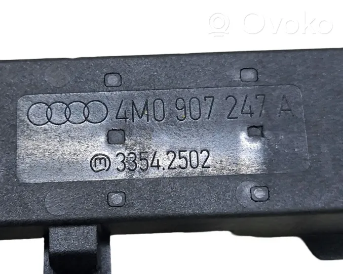 Audi e-tron Interjero komforto antena 4M0907247A