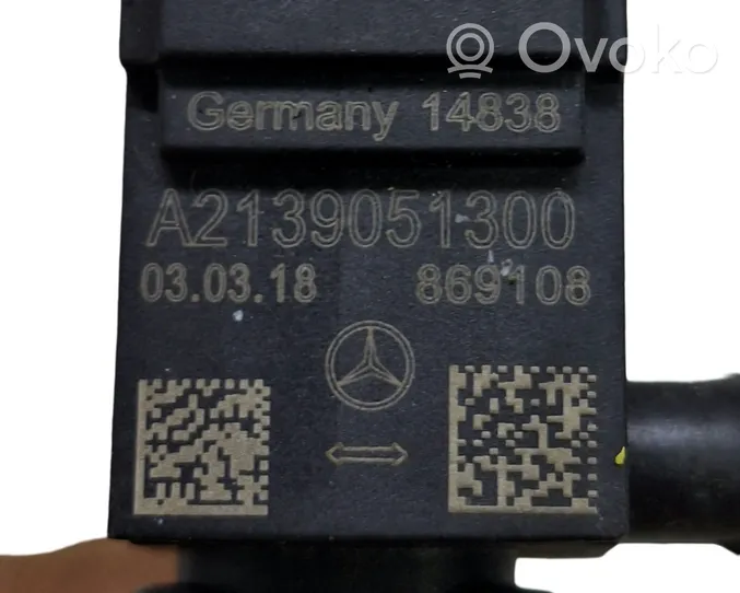 Mercedes-Benz CLS C257 Czujnik uderzenia Airbag A2139051300