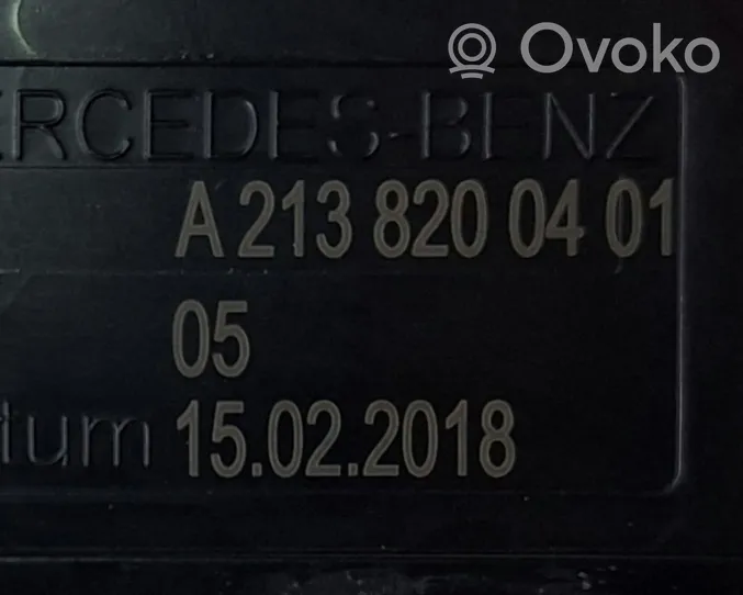 Mercedes-Benz CLS C257 Gniazdo / Złącze USB A2138200401
