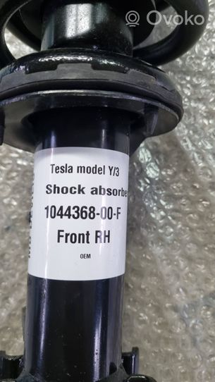 Tesla Model 3 Priekinis amortizatorius 104436800F