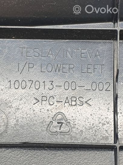 Tesla Model S Kojelaudan alempi verhoilu 100701300002