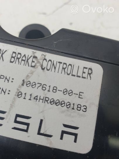 Tesla Model S Bremžu sistēmas vadības bloks 100761800E