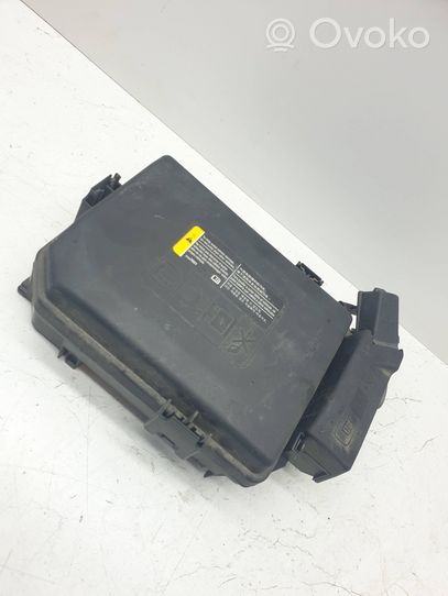 Chevrolet Volt II Fuse box set 8639800000000U