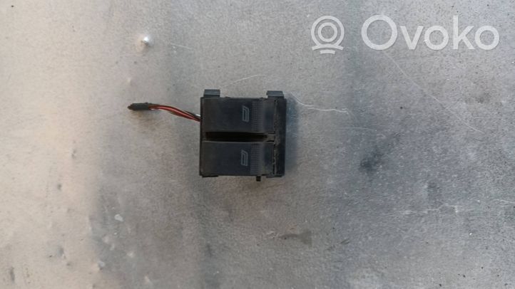 Audi A3 S3 8L Interruttore di controllo dell’alzacristalli elettrico 8L0959851