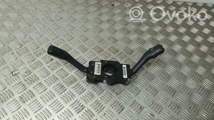 Volkswagen Bora Leva/interruttore dell’indicatore di direzione e tergicristallo 8L0953513S