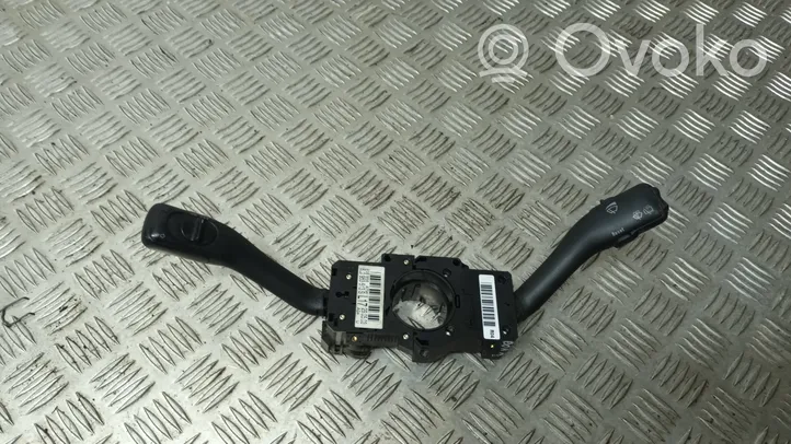 Volkswagen Bora Leva/interruttore dell’indicatore di direzione e tergicristallo 8L0953513S